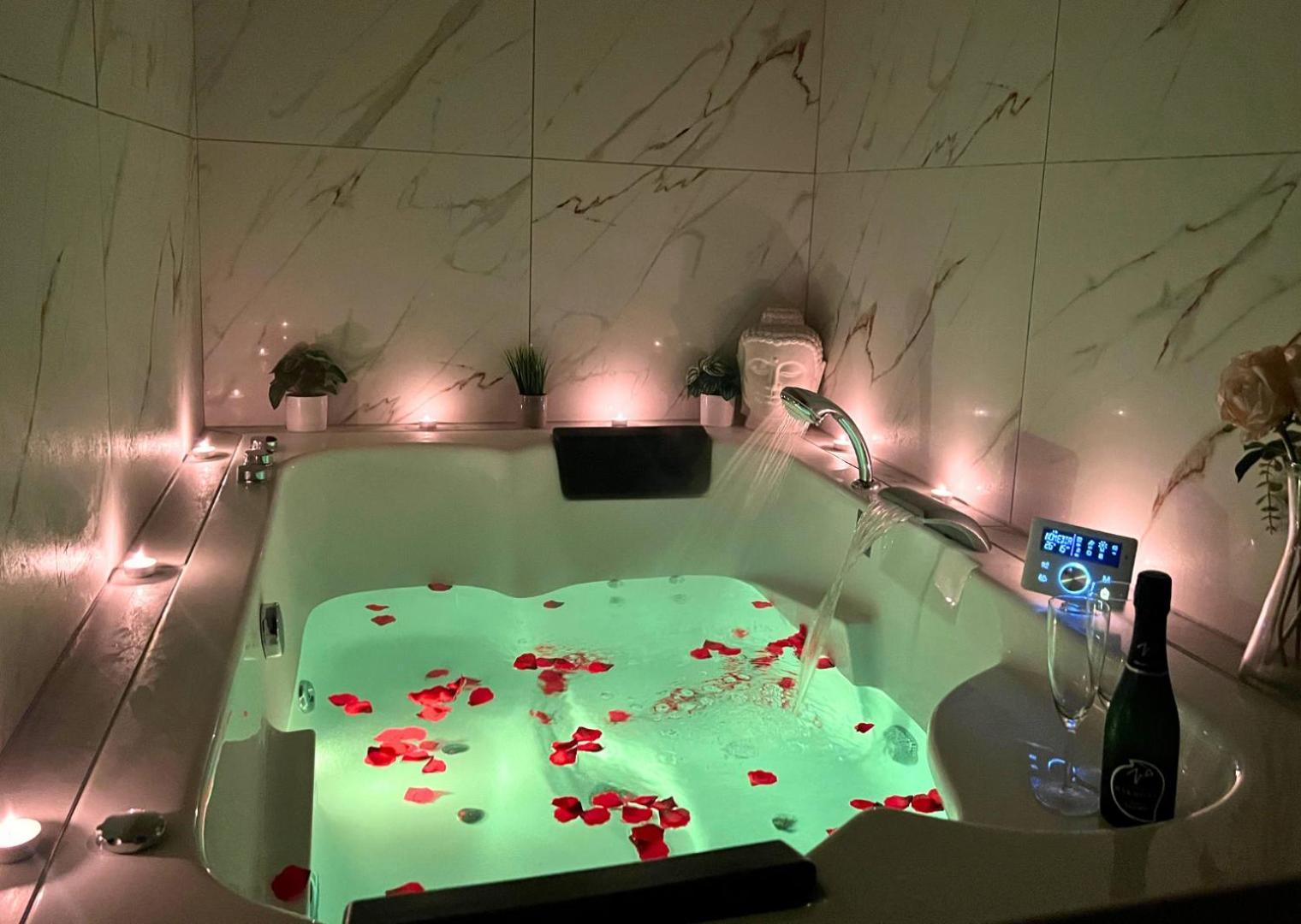 Le Moment Bien-Etre - Appartement Avec Spa Privatif Сент Омер Екстериор снимка